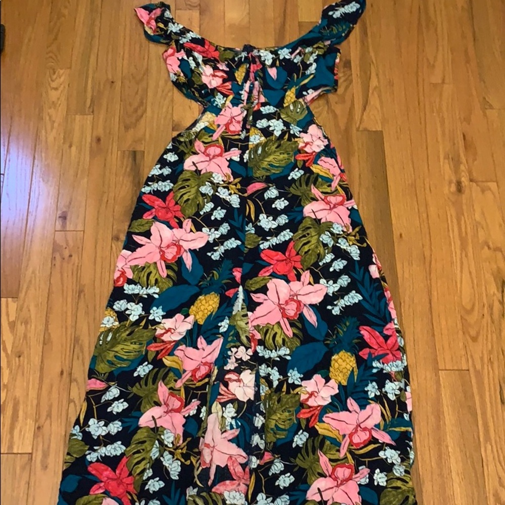 Summer Dress - Picture 2 of 5